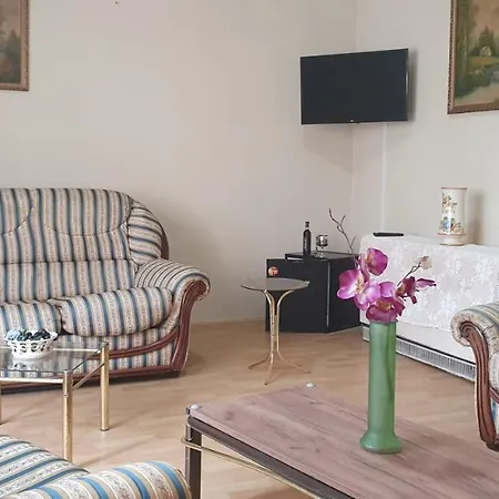 Centar Two-bedroom Apartment